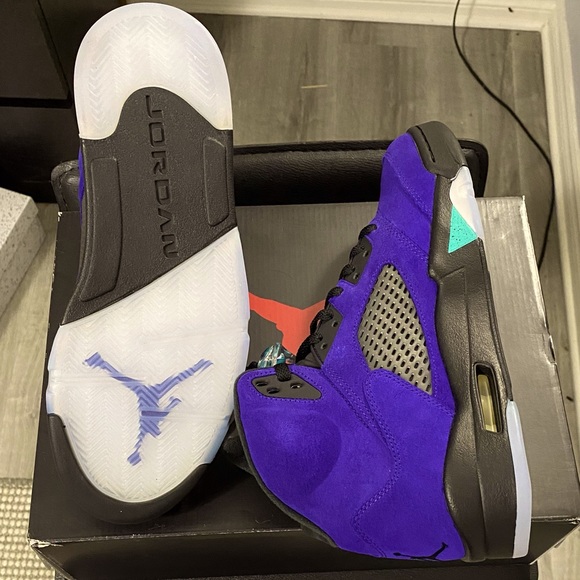 🍇 🍇 Air Jordan 5 Retro Alternate Grape 🍇 🍇 - Picture 1 of 3